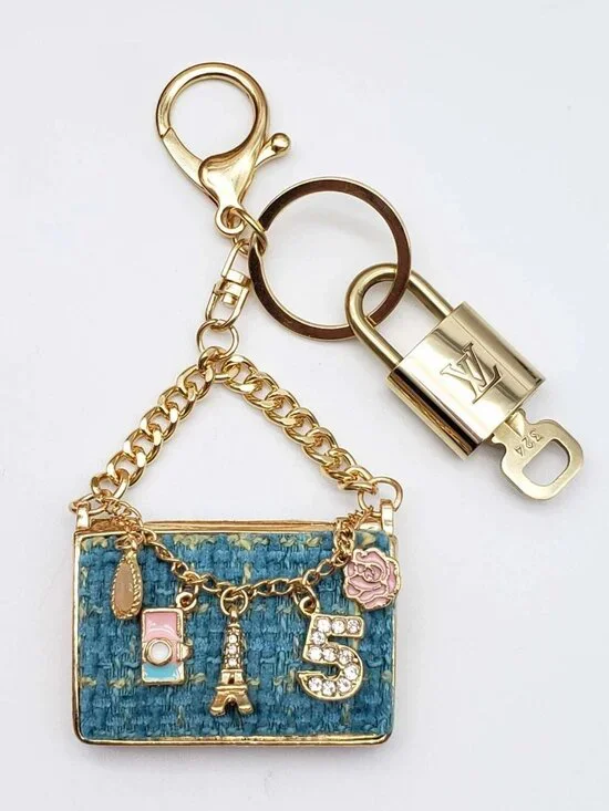 Authentic Louis Vuitton Padlock Gold 🔒 Key Set + Unbranded Tweed Bag Keychain - Picture 2 of 7